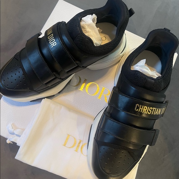 Brand new Christian Dior sneakers. - Picture 2 of 6
